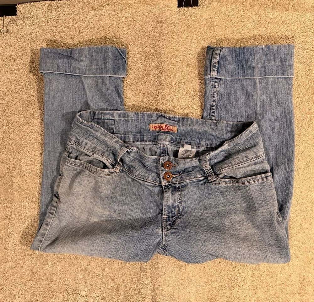 Paris Blues Jeans Size 9 Blue Denim Cropped Cuffed Y2K Low Rise